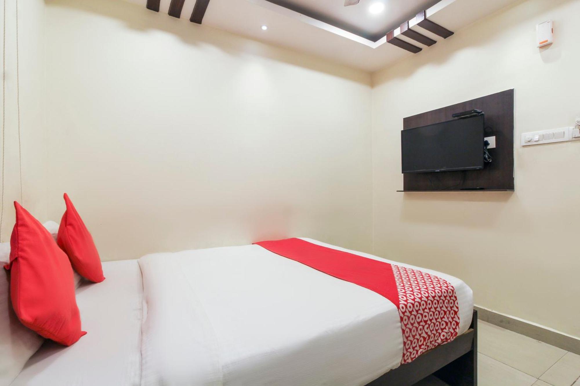 Hotel O Sri Harsha Residency Near Jntu Metro Hyderabad Exterior photo