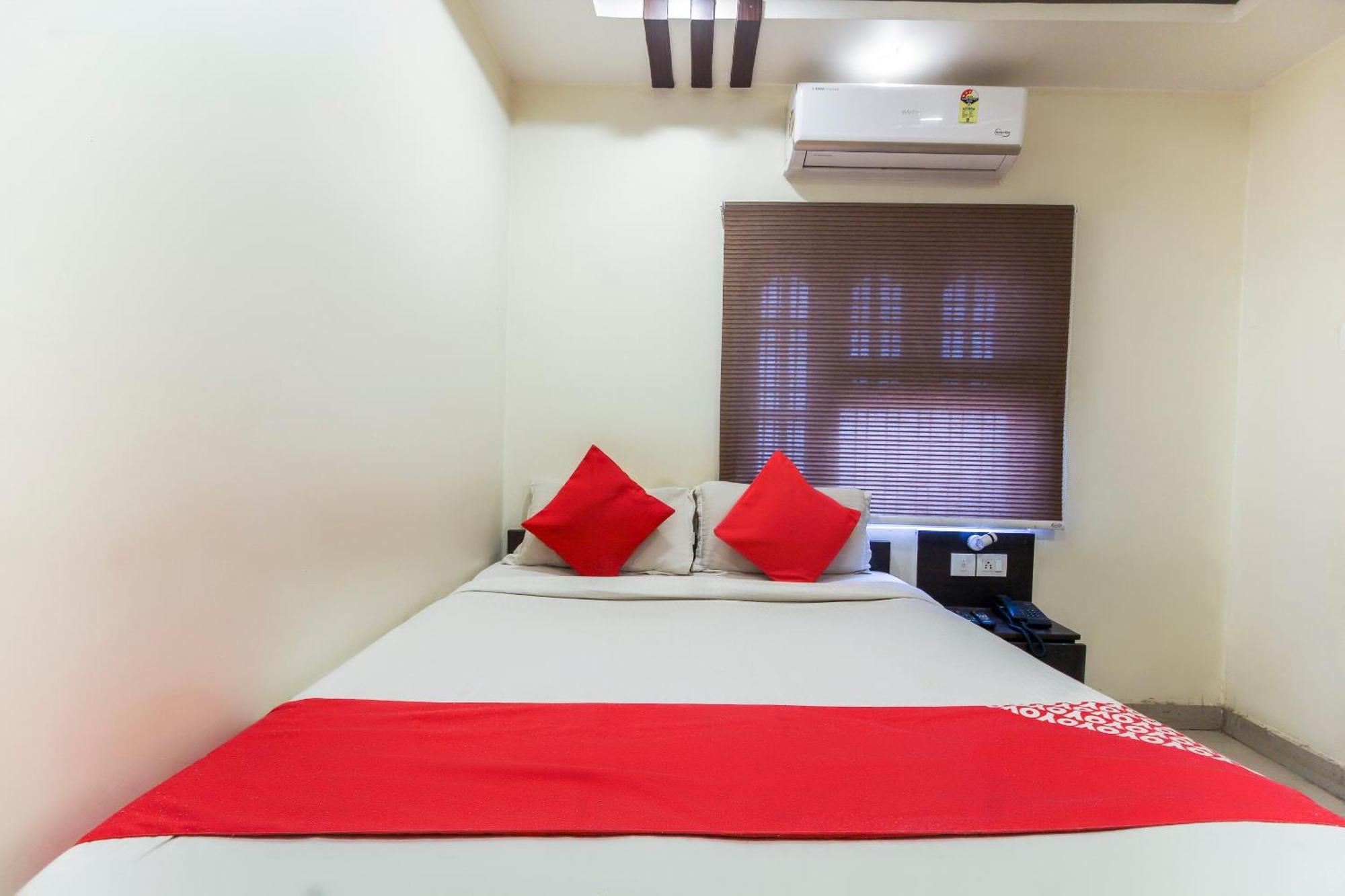 Hotel O Sri Harsha Residency Near Jntu Metro Hyderabad Exterior photo