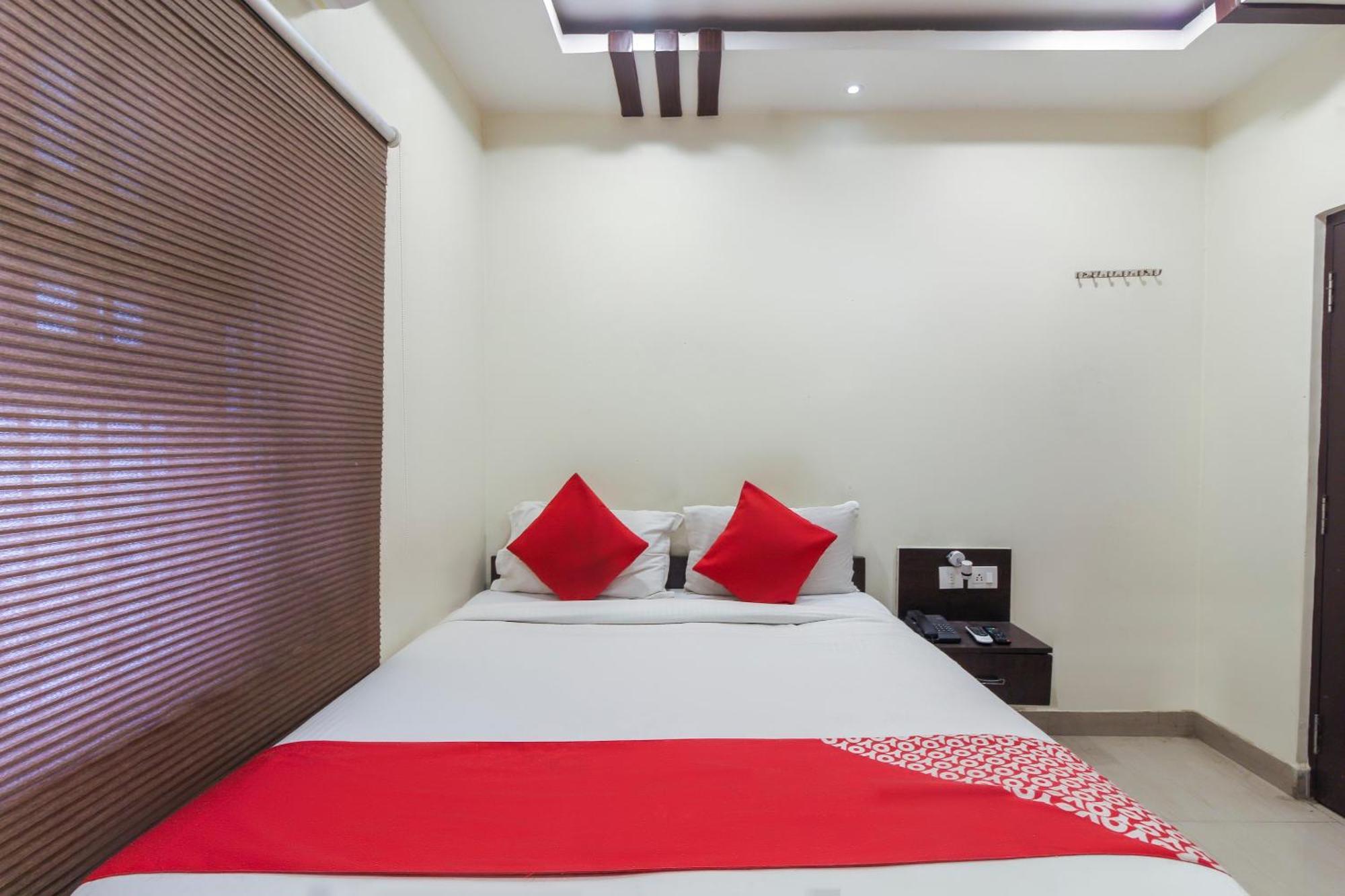 Hotel O Sri Harsha Residency Near Jntu Metro Hyderabad Exterior photo
